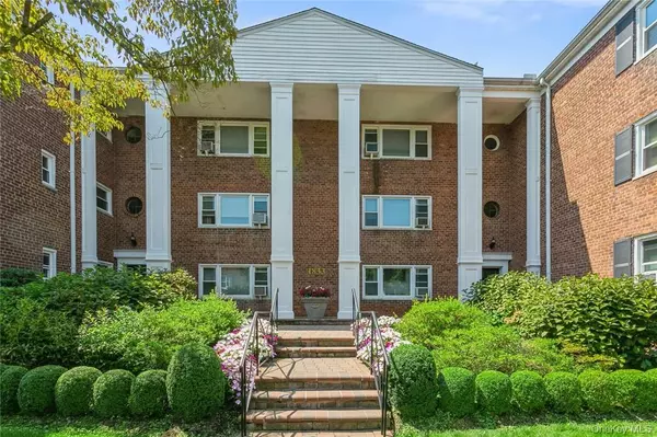 Larchmont, NY 10538,1833 Palmer AVE #2F