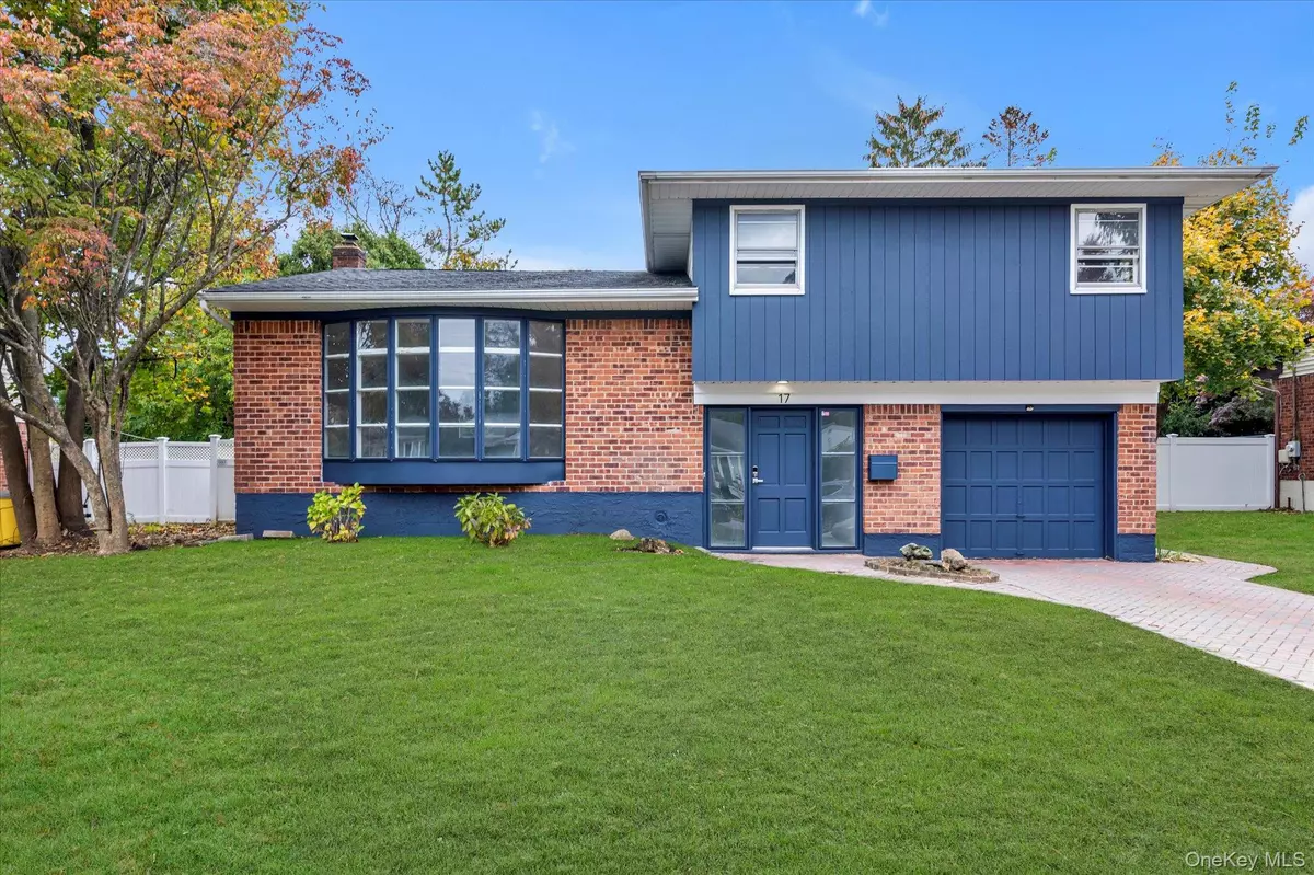 Syosset, NY 11791,17 Edna DR