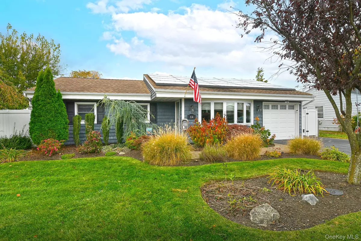 Hicksville, NY 11801,84 Bruce AVE