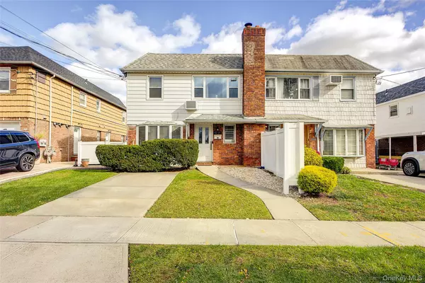 39-09 216th ST, Bayside, NY 11361