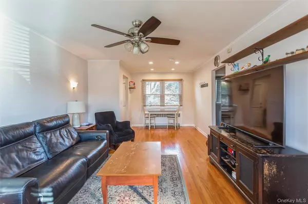 Merrick, NY 11566,1531 Merrick AVE