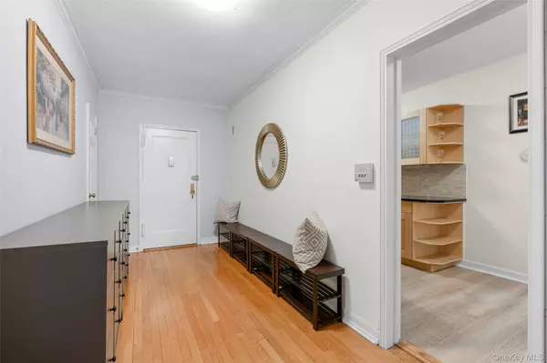 Larchmont, NY 10538,1815 Palmer AVE #1R