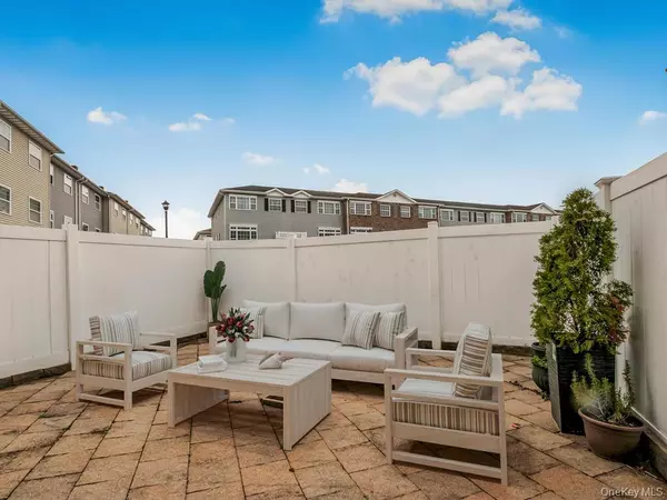 Bronx, NY 10473,197 Surf DR #123