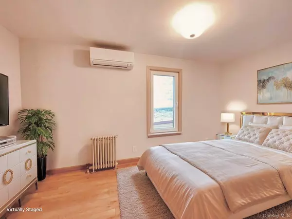 Glendale, NY 11385,7826 79th ST #2