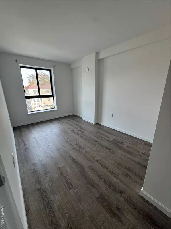 Bayside, NY 11360,214-10 15 AVE #3D & P6