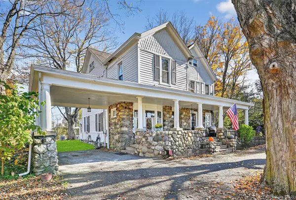 New Paltz, NY 12561,214 State Route 32