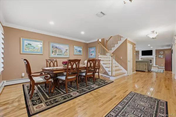 Wantagh, NY 11793,2202 Beech ST