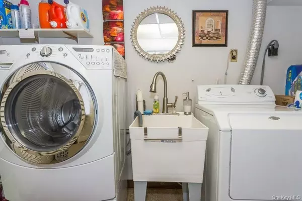 Garden City, NY 11530,183 Wickham RD