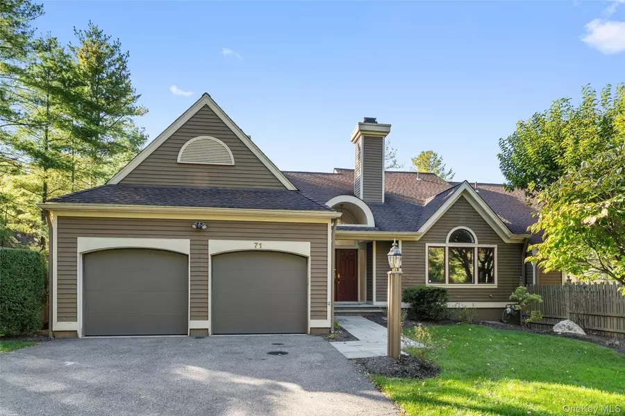71 Clubhouse LN, Scarsdale, NY 10583