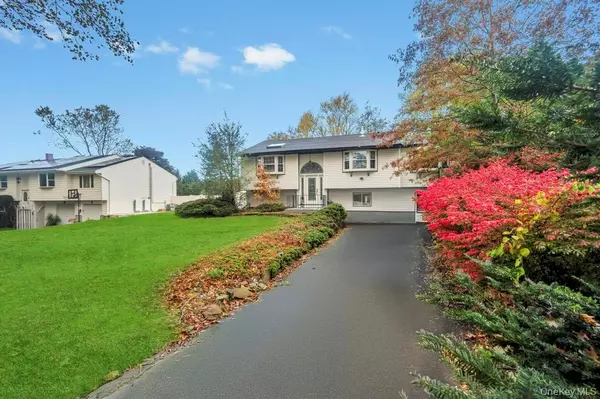 Dix Hills, NY 11746,29 Dillon DR