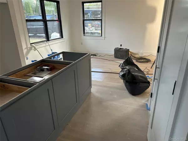 Yonkers, NY 10710,171 Windermere DR