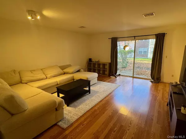 Middletown, NY 10940,51 Deer Ct DR