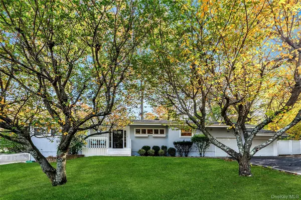 Kings Park, NY 11754,121 Grove RD