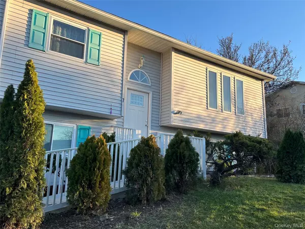 Middletown, NY 10940,7 Weather Vane WAY