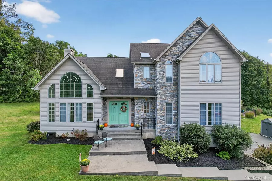 1 Summer DR, Newburgh, NY 12550