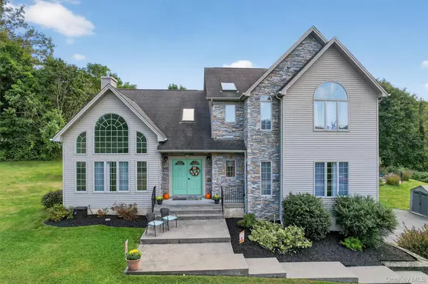 1 Summer DR, Newburgh, NY 12550