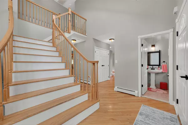 Newburgh, NY 12550,1 Summer DR