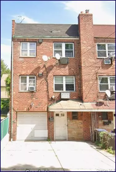 3821 149th PL, Flushing, NY 11354
