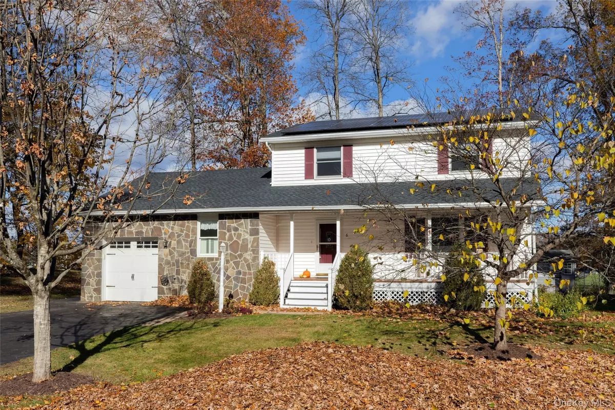 Rhinebeck, NY 12572,6 Somers DR