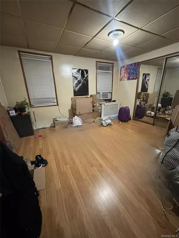 Ozone Park, NY 11420,13049 115th ST