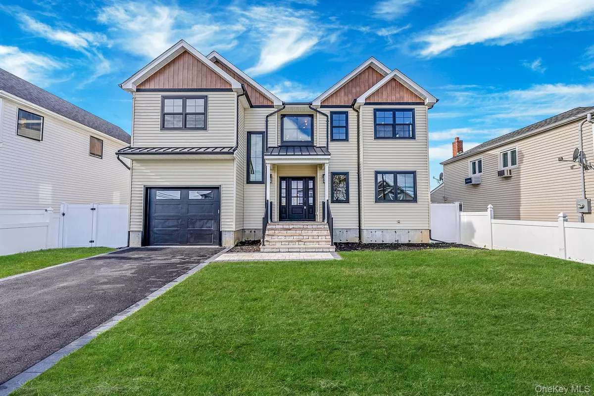 Bellmore, NY 11710,2542 Lefferts PL