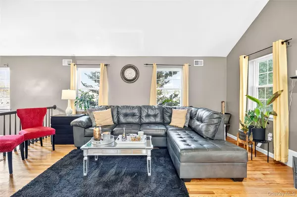 New Windsor, NY 12553,131 Erie AVE