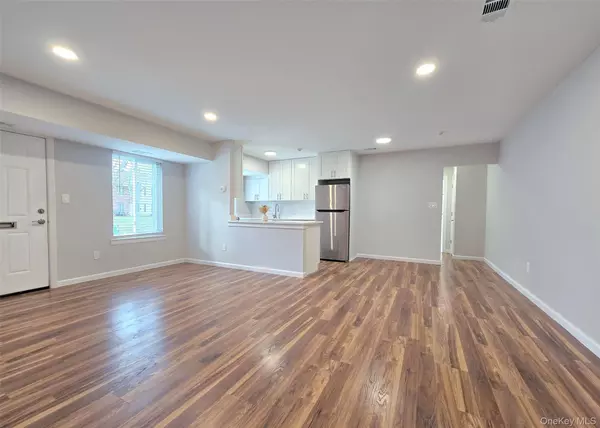 Coram, NY 11727,27 Cheyenne CT #27