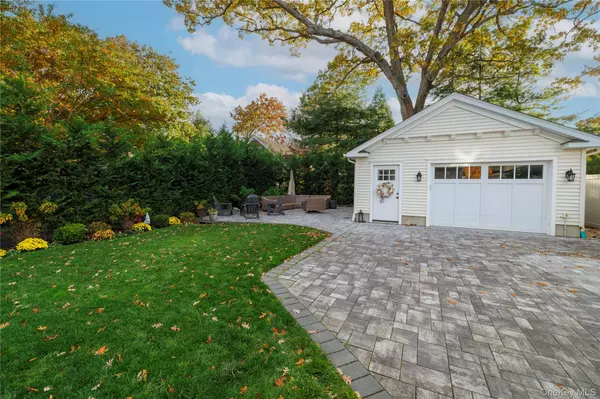 Rockville Centre, NY 11570,16 Westminster RD