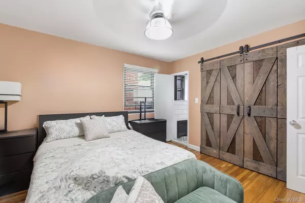 Howard Beach, NY 11414,81-24 156th AVE #240-CU