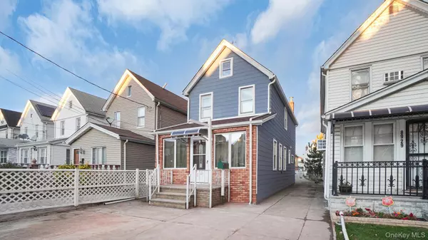 Hollis, NY 11423,8925 201st ST