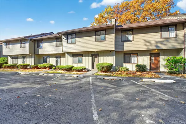 Poughkeepsie, NY 12601,28 Hudson Heights DR #28