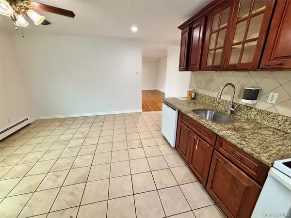 Brentwood, NY 11717,445 Madison AVE