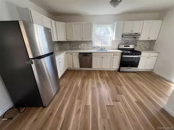 Goshen, NY 10924,3 Moonlight TRL