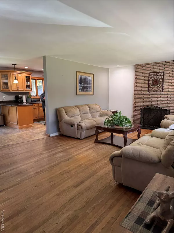 Halesite, NY 11743,1 Glades WAY