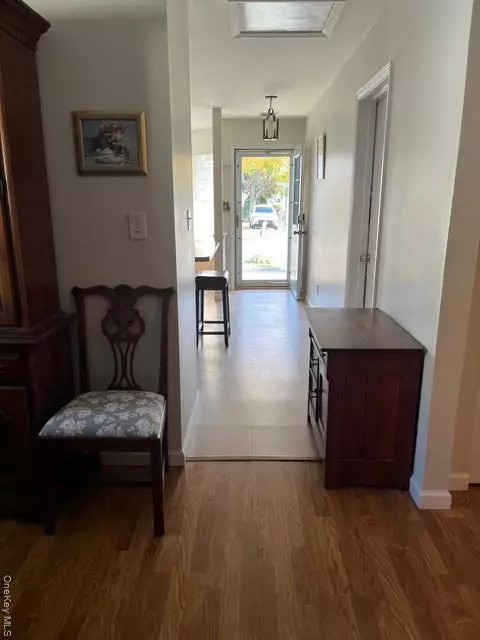 Manorville, NY 11949,426 Village CIR