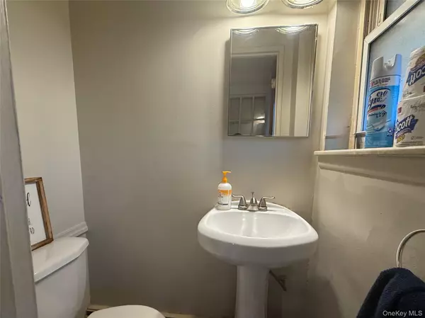 Brooklyn, NY 11207,1074 Barbey ST