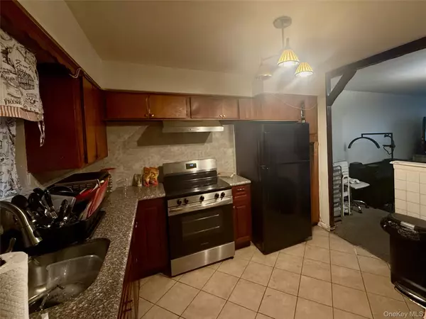 Brooklyn, NY 11207,1074 Barbey ST