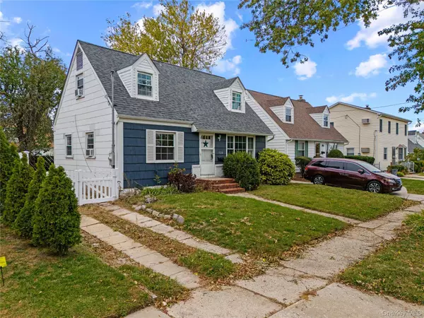 Whitestone, NY 11357,7-22 151st PL