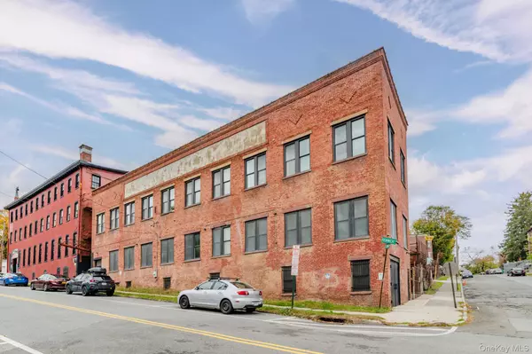 Newburgh, NY 12550,1 Edward ST #1