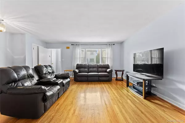 Whitestone, NY 11357,154-81 Riverside DR