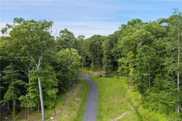 Katonah, NY 10536,578 Cross River RD