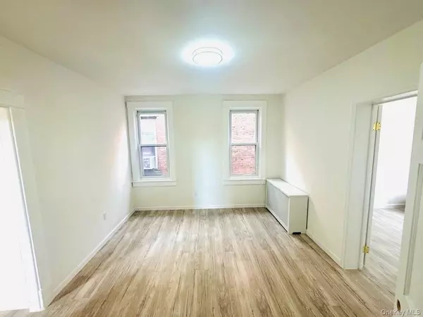 Mount Vernon, NY 10552,438 Locust ST #2