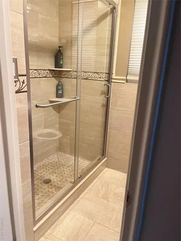 Bronx, NY 10465,3224 Lafayette AVE