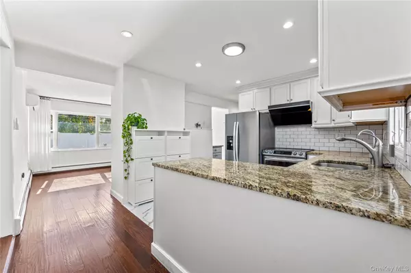 Levittown, NY 11756,197 Blacksmith RD