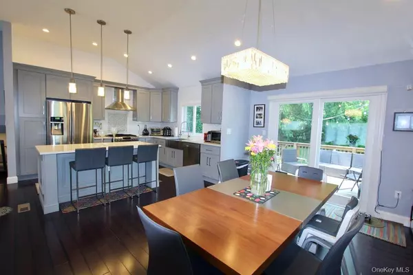 New Hyde Park, NY 11040,83 Executive DR