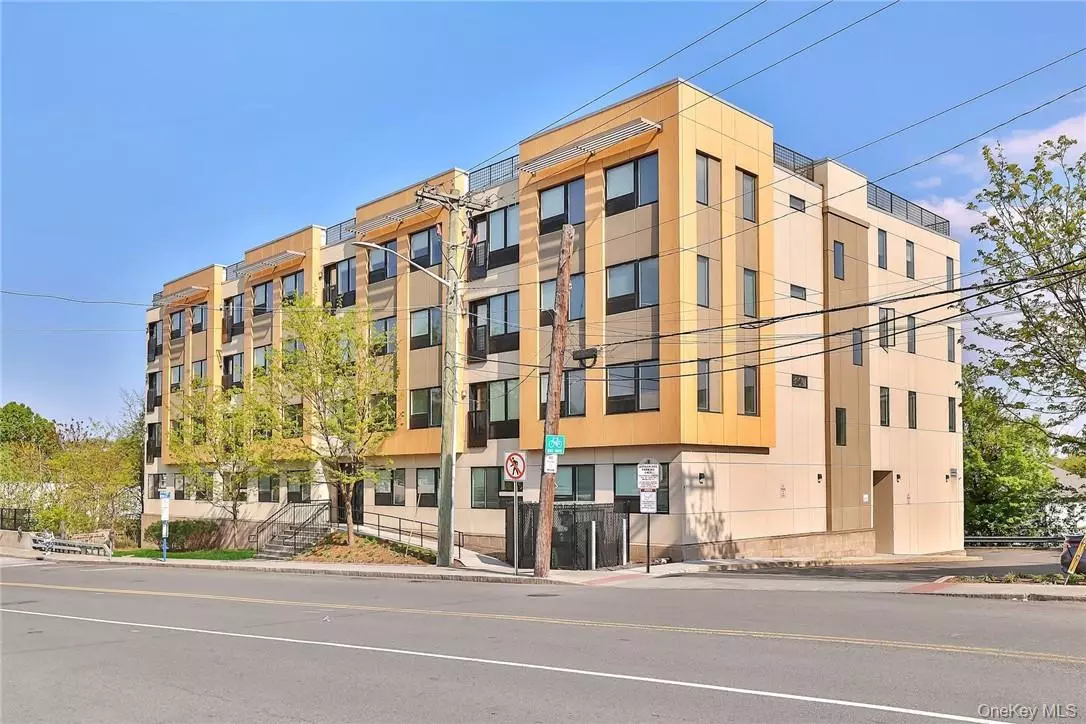 White Plains, NY 10603,68 Lake ST #108