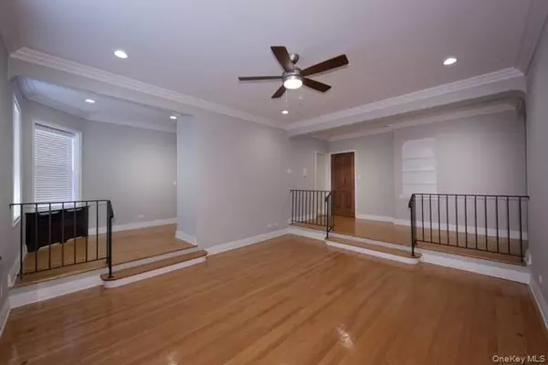 Garden City, NY 11530,365 Stewart AVE #A14