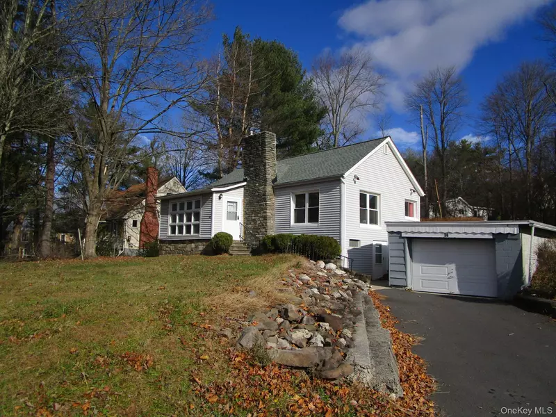 36 Bert Crawford RD, Middletown, NY 10940