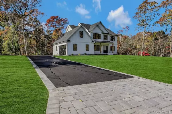 Middle Island, NY 11953,20 Bunker LN