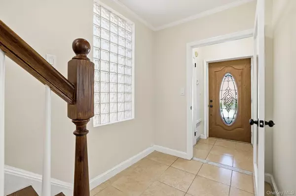 Bronx, NY 10461,2015 Tenbroeck AVE